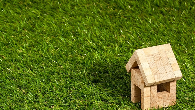 Услуги специалиста компании SVA по договору купли-продажи земельного участка физическими лицами: правовая помощь в Одинцово